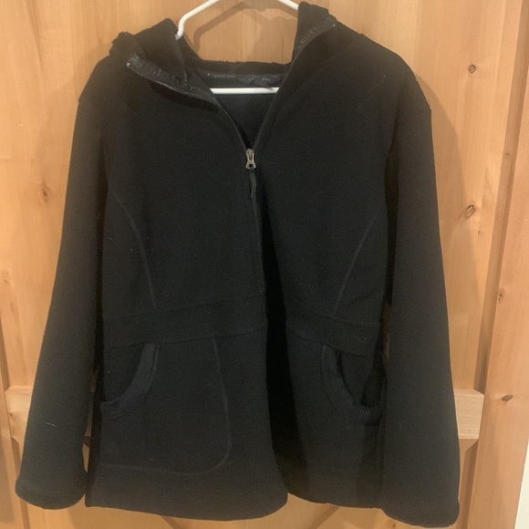 LANDS End black zip up hooded jacket with pockets size 18/20 - Picture 1 of 9